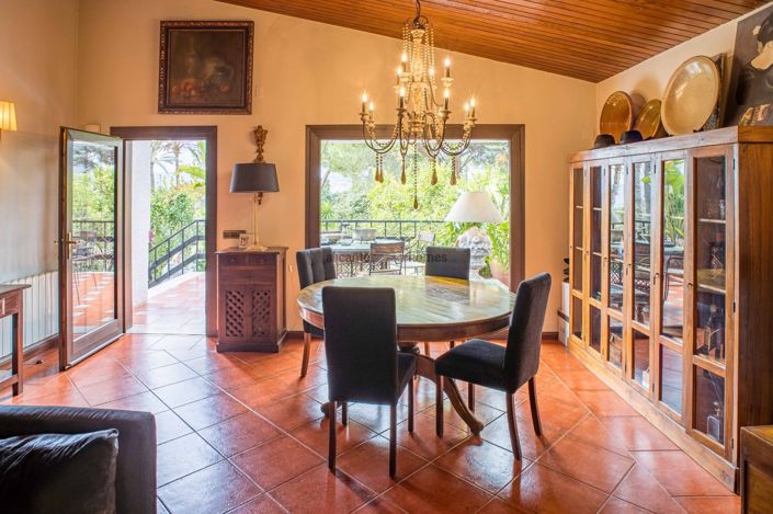 Image No.39-4 Bed Villa for sale