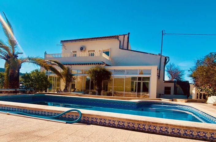 Image No.15-5 Bed Country House for sale