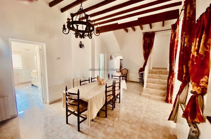 Image No.24-5 Bed Country House for sale