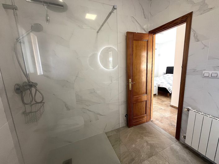 Image No.20-4 Bed Villa for sale