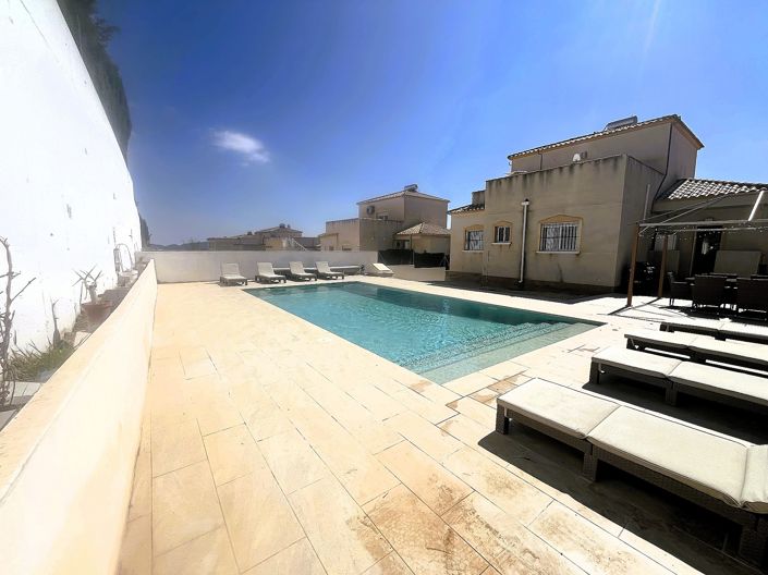 Image No.27-4 Bed Villa for sale