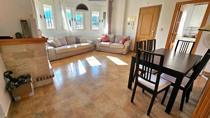 Image No.3-4 Bed Villa for sale