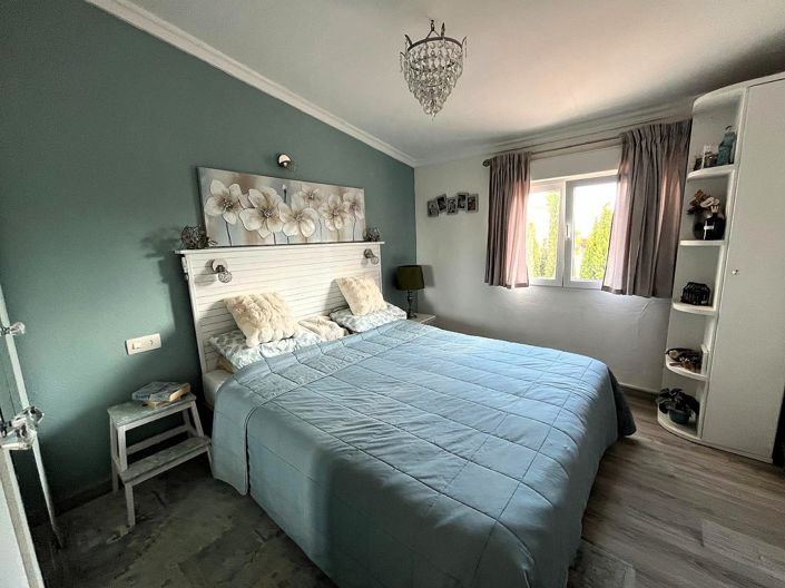 Image No.16-3 Bed Country House for sale