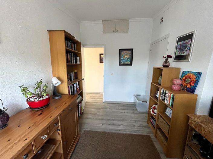 Image No.17-3 Bed Country House for sale