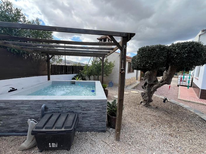 Image No.24-3 Bed Country House for sale