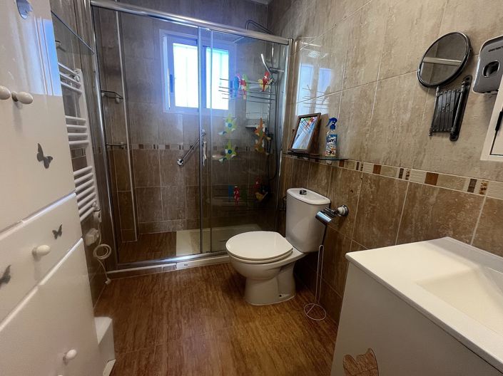 Image No.12-2 Bed Apartment for sale