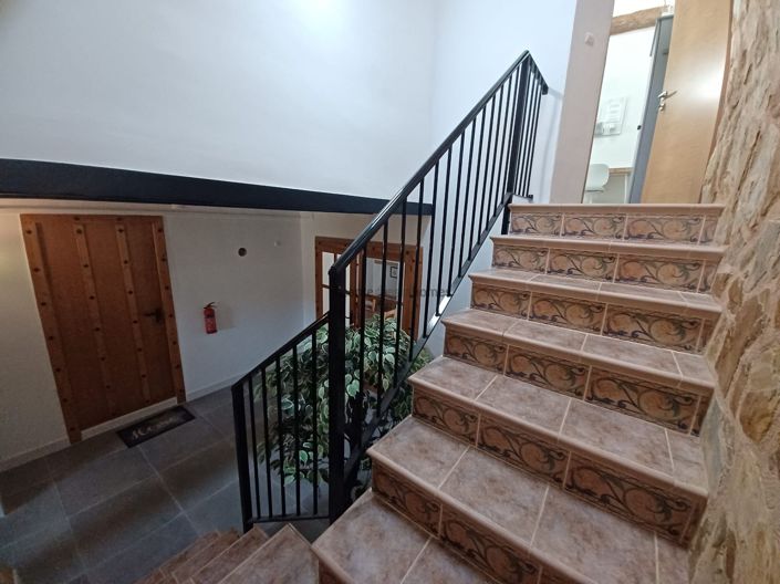 Image No.25-6 Bed Country House for sale