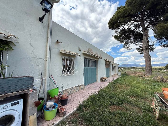 Image No.21-12 Bed Country House for sale