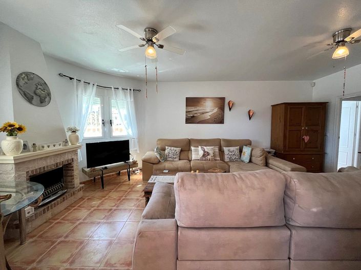 Image No.3-3 Bed Villa for sale