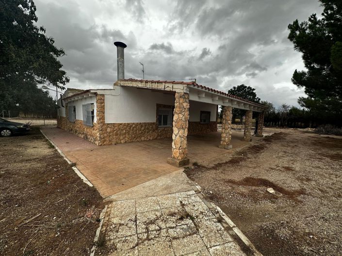 Image No.4-Villa de 4 chambres à vendre à Yecla