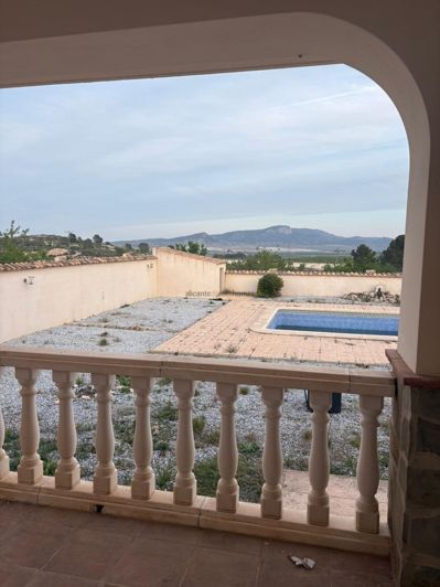 Image No.6-3 Bed Villa for sale