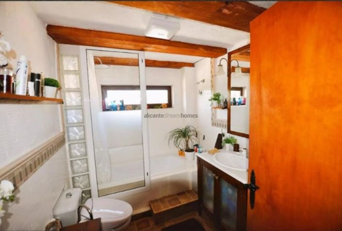 Image No.22-5 Bed Villa for sale