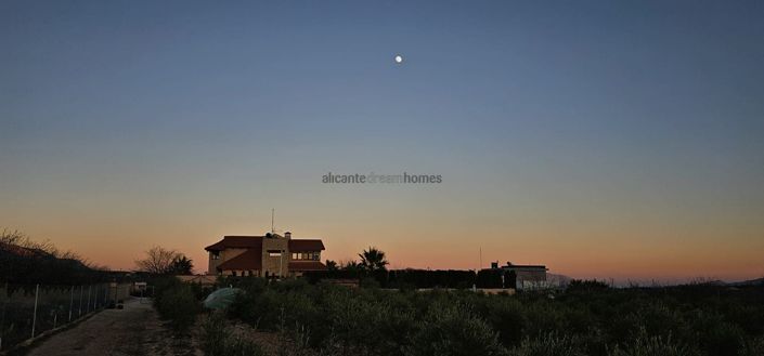 Image No.47-5 Bed Villa for sale