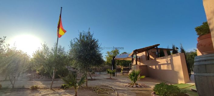 Image No.9-5 Bed Villa for sale