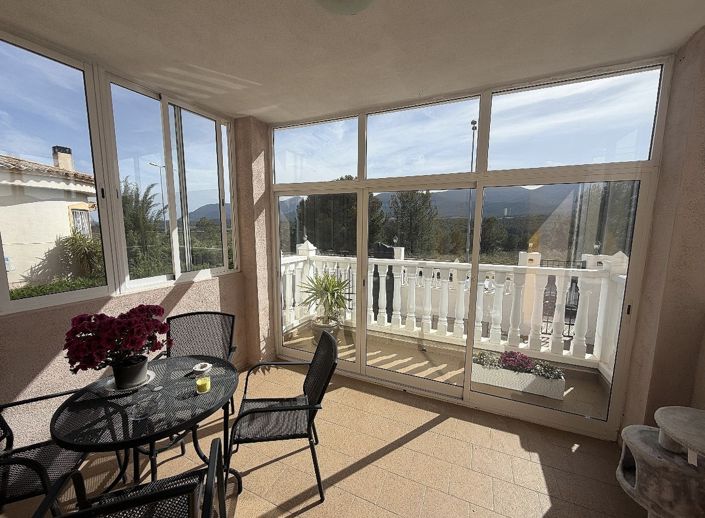 Image No.2-4 Bed Villa for sale