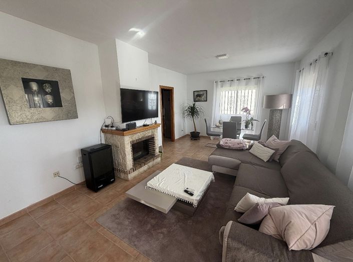 Image No.4-4 Bed Villa for sale