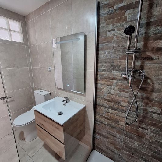 Image No.17-2 Bed Townhouse for sale