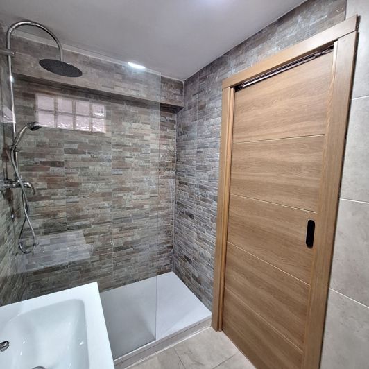 Image No.19-2 Bed Townhouse for sale