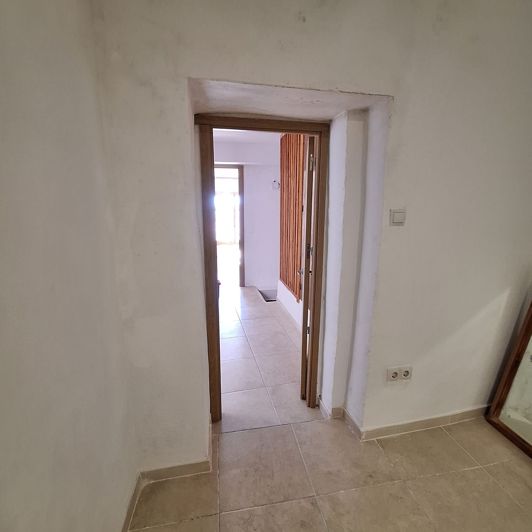 Image No.26-2 Bed Townhouse for sale