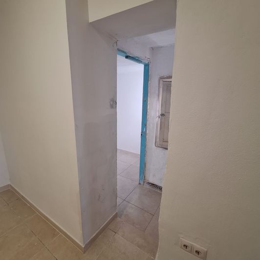 Image No.27-2 Bed Townhouse for sale