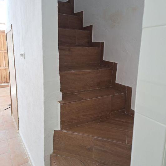 Image No.37-2 Bed Townhouse for sale