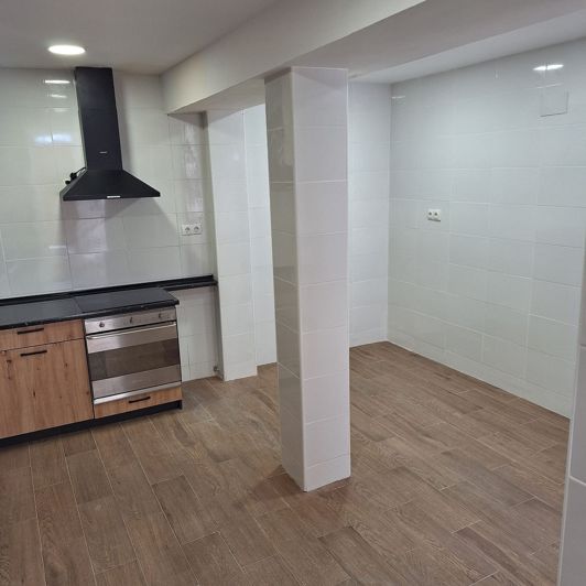 Image No.7-2 Bed Townhouse for sale