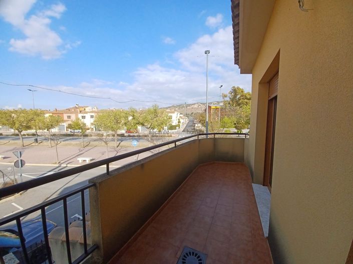 Image No.24-4 Bed Townhouse for sale