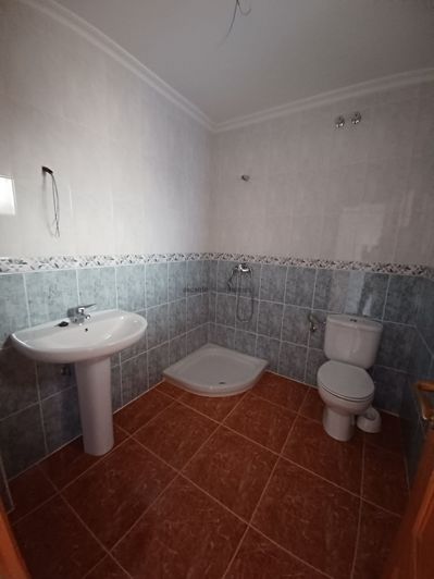 Image No.28-4 Bed Townhouse for sale