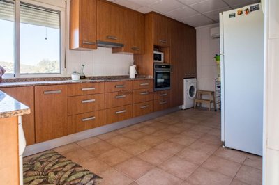 gffffb85a-841c-4745-a2a9-0388c33a081c