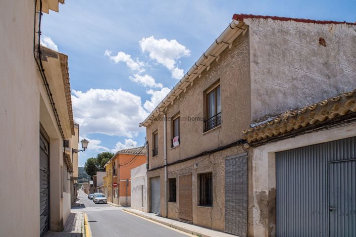 Image No.7-5 Bed Townhouse for sale