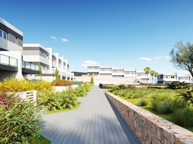 Image No.14-3 Bed Townhouse for sale