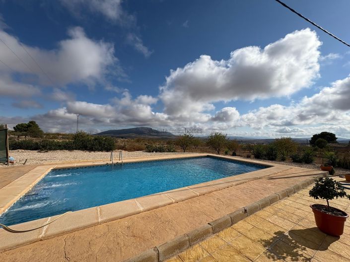 Image No.5-3 Bed Villa for sale