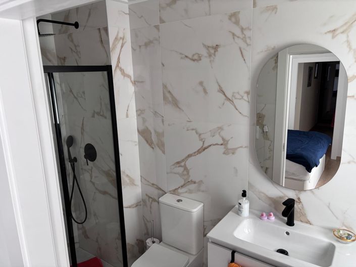 Image No.28-2 Bed Townhouse for sale