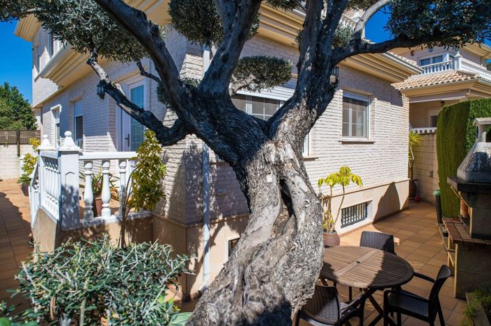 Image No.17-3 Bed Villa for sale