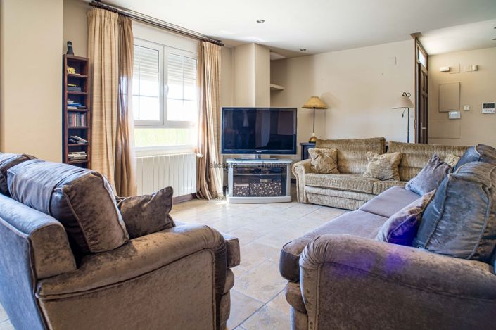 Image No.24-3 Bed Villa for sale