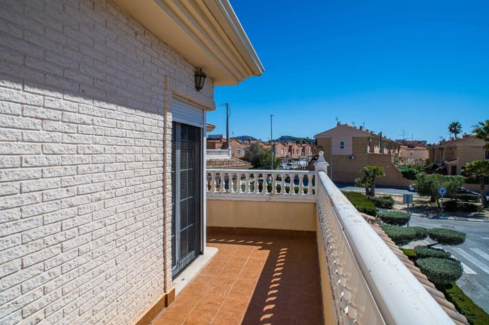 Image No.49-3 Bed Villa for sale