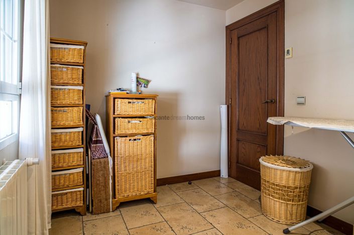 Image No.50-3 Bed Villa for sale