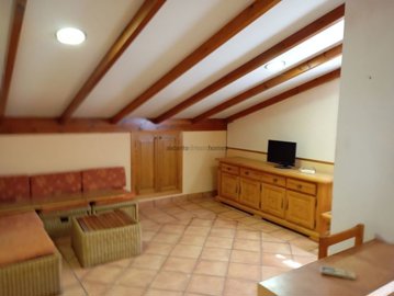 gwhatsapp-image-2026-04-16-at-190007