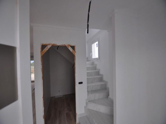 Image No.12-3 Bed Villa for sale