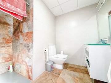 w60jaga8xtymoj0j87ef6