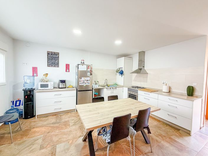 Image No.4-2 Bed Townhouse for sale