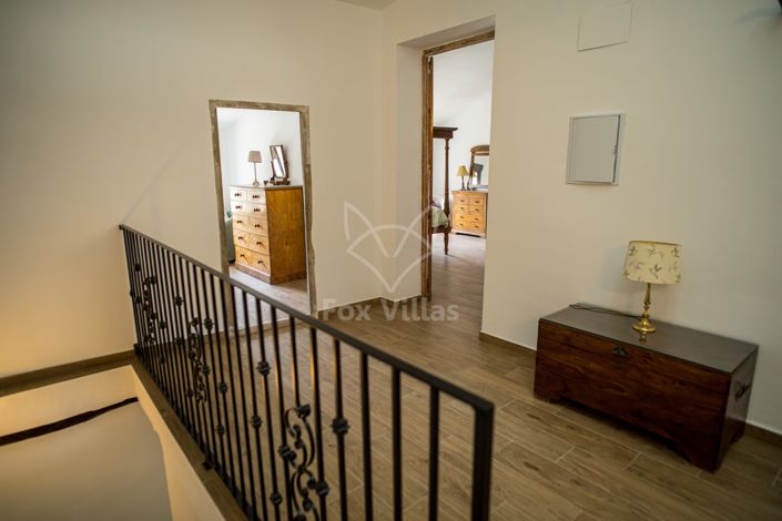 Image No.20-5 Bed Country House for sale