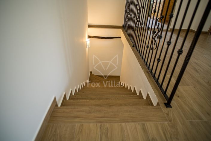 Image No.28-5 Bed Country House for sale