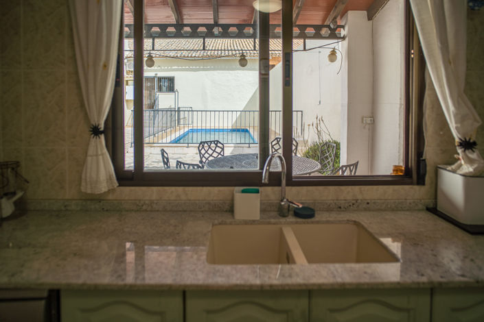 Image No.33-5 Bed Townhouse for sale