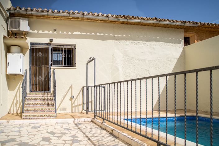 Image No.41-5 Bed Country House for sale