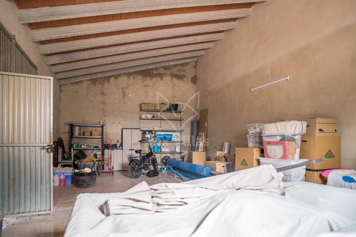 Image No.47-5 Bed Country House for sale