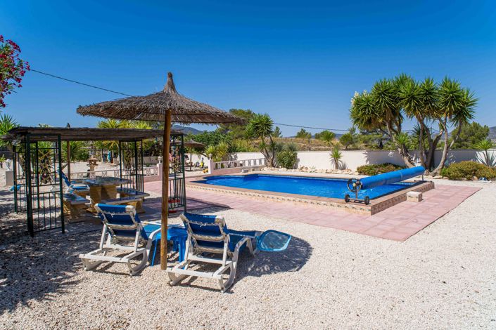 Image No.2-Villa de 3 chambres à vendre à Espagne