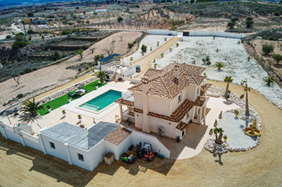 1771170895934-fox-r15120casa20montana20ibanez