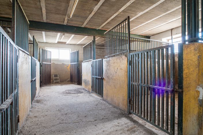 Image No.15-6 Bed Country House for sale