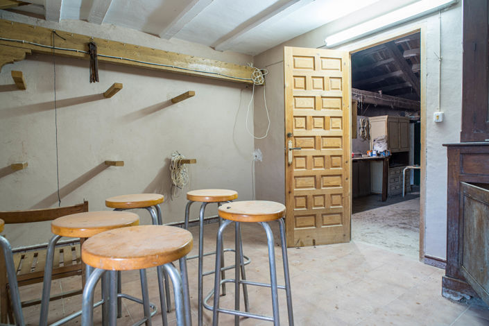 Image No.17-6 Bed Country House for sale